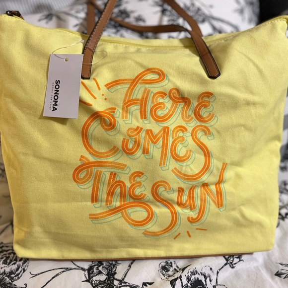 Sonoma Handbags - 💕🌼 NWT Beach Bag “Here comes the sun”